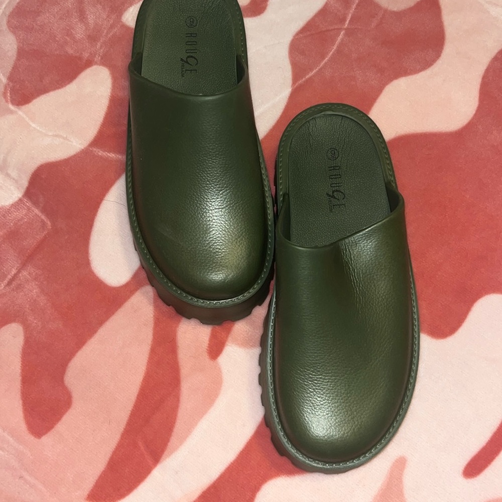 COPY - Olive green platform slide on